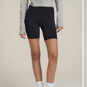 American Tall Balance bike short. high-waisted size medium extra-tall